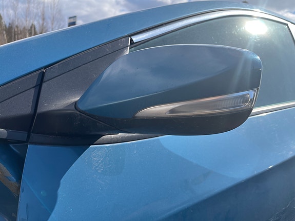 Sivupeili Hyundai i30 2013