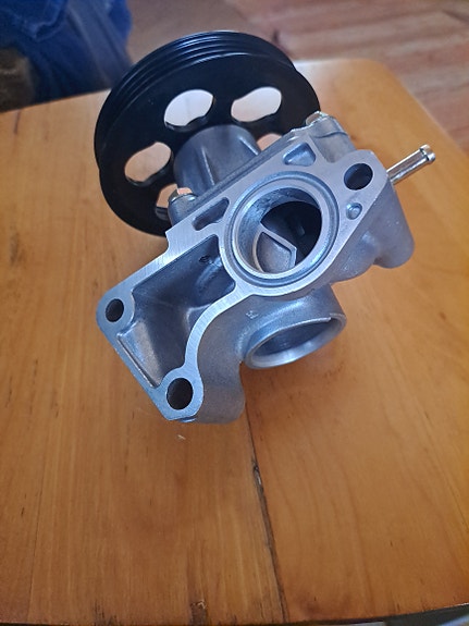 Toyota vesipumppu