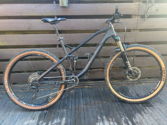 Canyon Neuron 7.9 täysjousto maastopyörä 29"