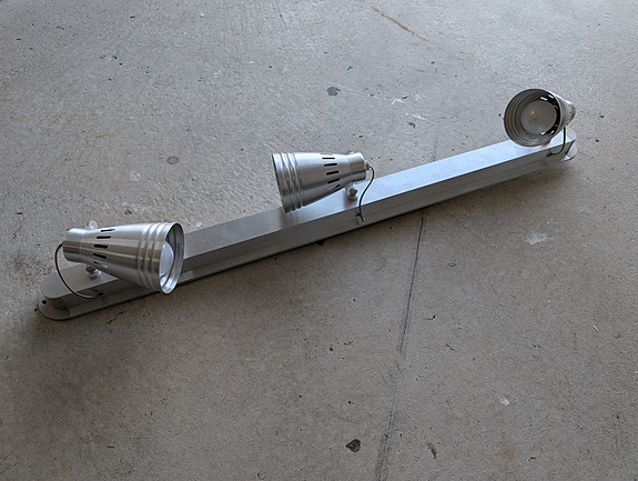 Product image 1 of 3