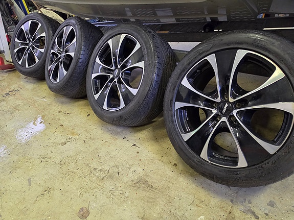 Alutec 20" vanteet 275/45/20 renkailla