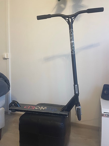 Product image 2 of 9