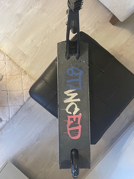 Product image 8 of 9