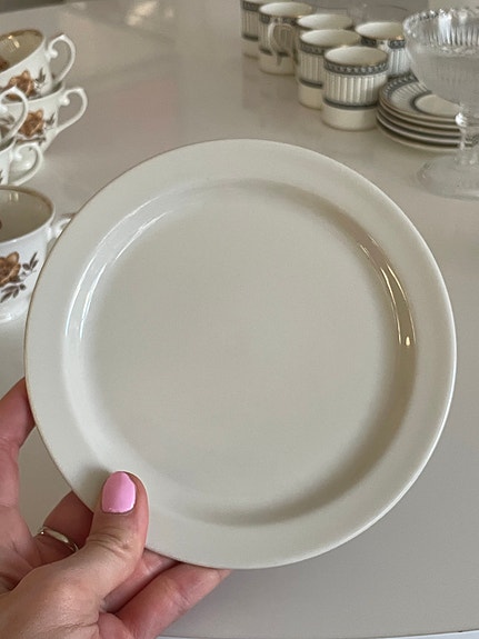 Arabia Kesti lautanen valkoinen