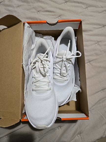 Uudet, Nike Running vapaa-ajan kengät 42,5