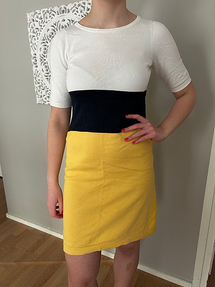 Jumper fabriken neulemekko, kauniit, värikkäät raidat, koko S