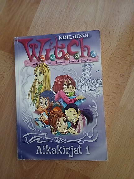 W.I.T.C.H. Aikakirjat 1 kirja