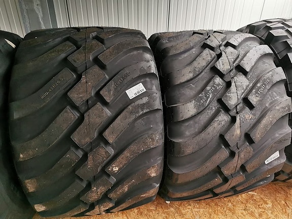 Uudet renkaat 800/45R26.5 BKT FL 630 ULTRA 184A8/174D TL