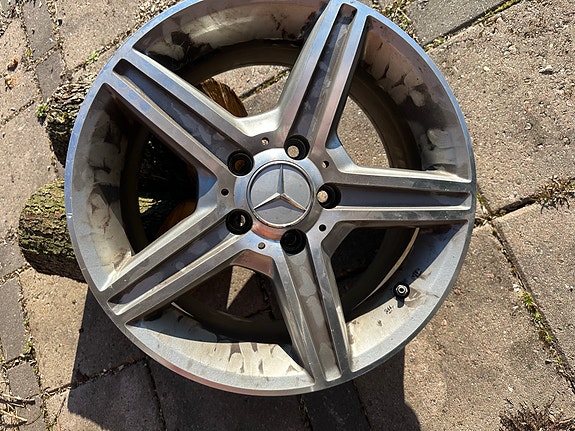 Alumiinivanteet mersuun. 7,5x16 ET 45