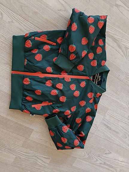 Kahdesti käytetty Mini rodini takki 140-146