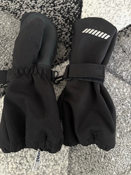 Välikausihanskat (softshell 1-2 v)