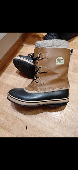 Sorel Youth Caribou