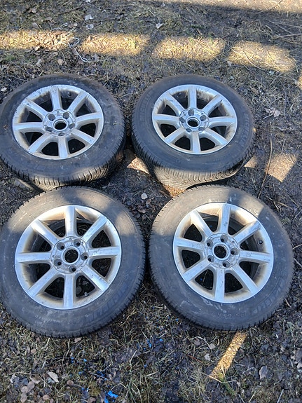 Bbs alumiinivanteet hyvillä michelinin kumeilla