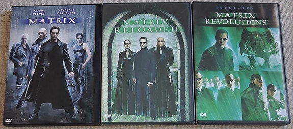 Matrix,  Matrix Reloaded ja Matrix Revolutions dvd:t