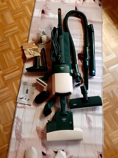 vorwerk pölynimuri lisävarusteilla