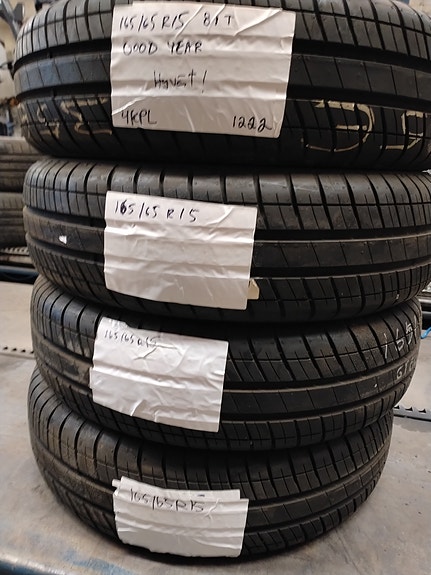 165/65r15 81t Goodyear kesärenkaat