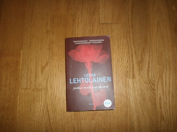 Leena Lehtolainen romaani