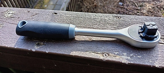 Mix Tools räikkäväännin 1/2 tuuman kara, Uusi, tuli tilattua liian iso.