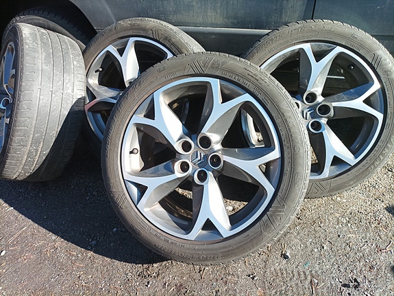 245/45-18 Viking OEM Citroen 18"