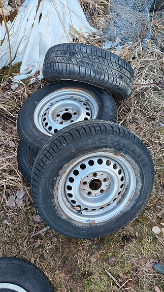 kesärenkaat peltivanteilla jako 5x114.3??