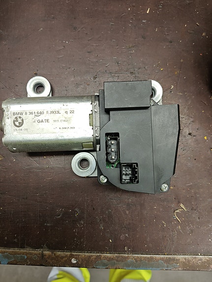 BMW e39 takalasin pyyhkijän moottori