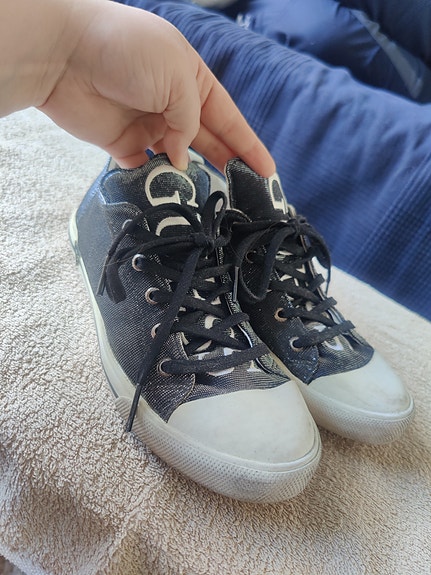 Guess naisten tennarit 37