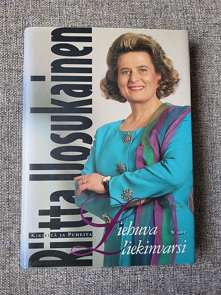 Riitta Uosukainen sign. : Liehuva liekinvarsi