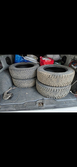 talvirenkaat 215/65 R16 C