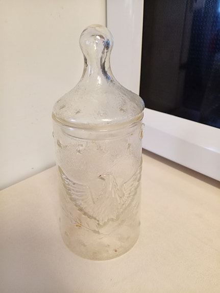 Lasinen, kannellinen Purkki