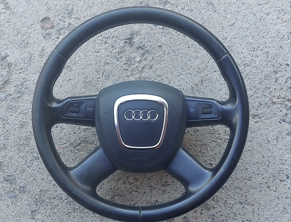 Audi A6 C6 Monitoimiratti