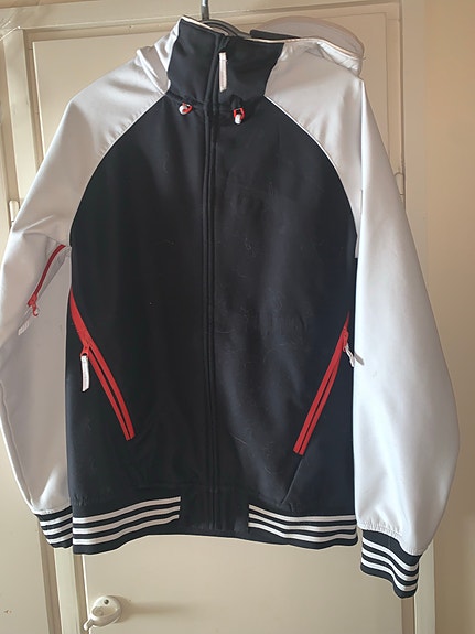 Adidas takki