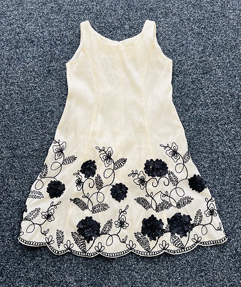 Juhlamekko kukilla koko 130cm