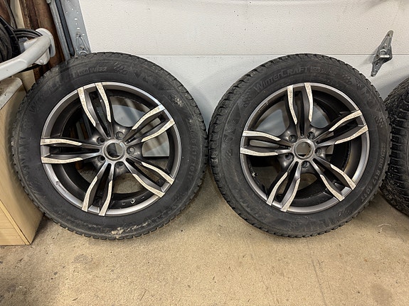 Kumho Wintercraft Ice nastarenkaat alumiinivanteilla