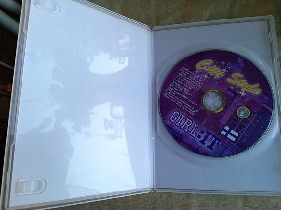 Product image 3 of 3