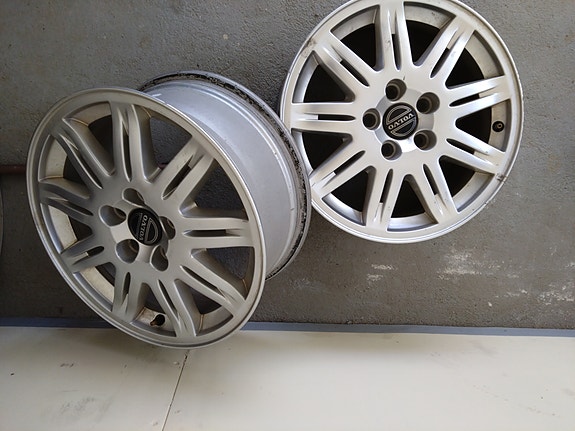 Volvon vanteet 4 kpl