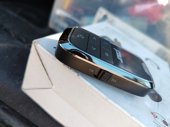 Product image 8 of 9