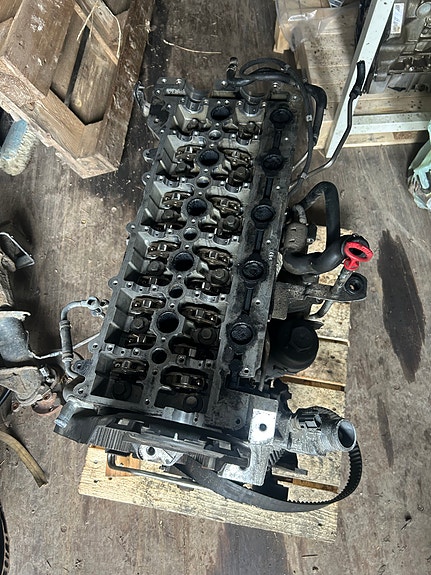 Volvo 2.4d moottori