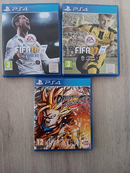 ps4 pelit
