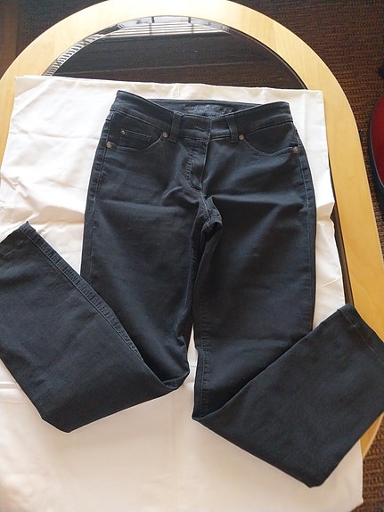 Täysin käyttämättömät Gerry weber farkut