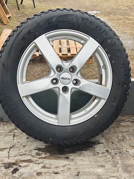 17" Alutec-vanteet huonoilla nastoilla