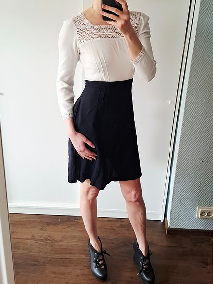 SONIA RYKIEL mekko pitsillä