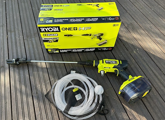 Vuokralle akkukäyttöinen Ryobi One+ painepesuri