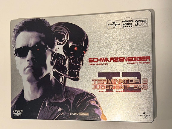 UNIQUE OPPORTUNITY: Terminator 2 3-Disc Steelbook – MUSEUM GRADE / UNWATCHED