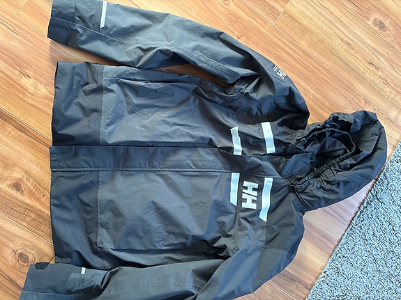 Helly Hansen takki XS musta