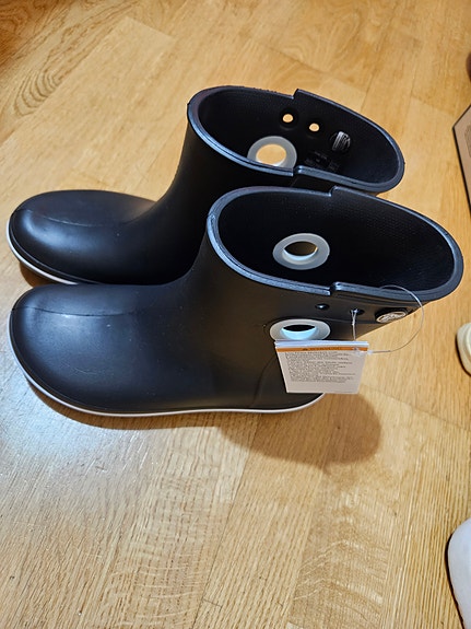 uudet crocsit kumpparit,  koko 36-37
