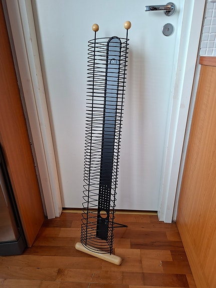 Metallinen cd-teline / torni IKEA
