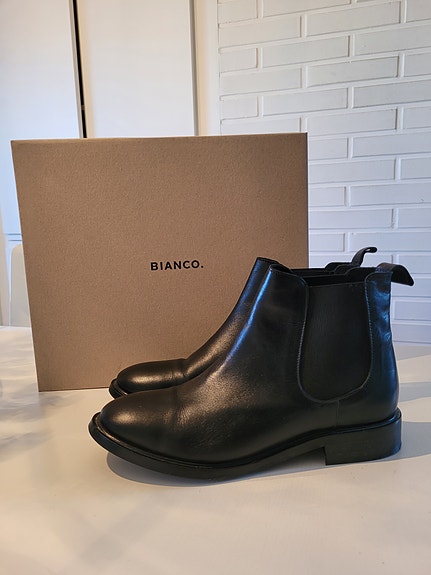 Bianco mustat nilkkurit 38 ovh. 130€