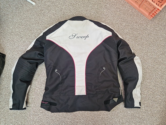 Product image 7 of 8