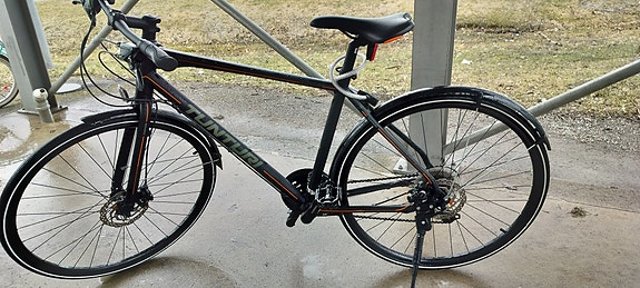 Tunturi 28 "runko 56.....