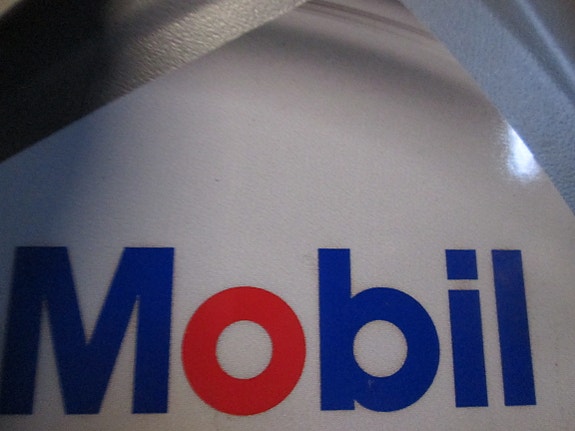 Mobil Voiteluaineet